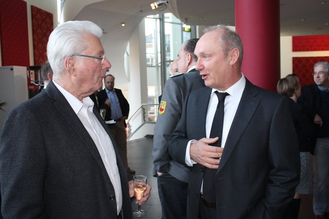 Tauschten sich aus: Wolfgang Bauhofer (li.), Geschäftsführer der Zukunftswerkstatt, und Stadtwerke-Chef Dr. Christian Kuhse