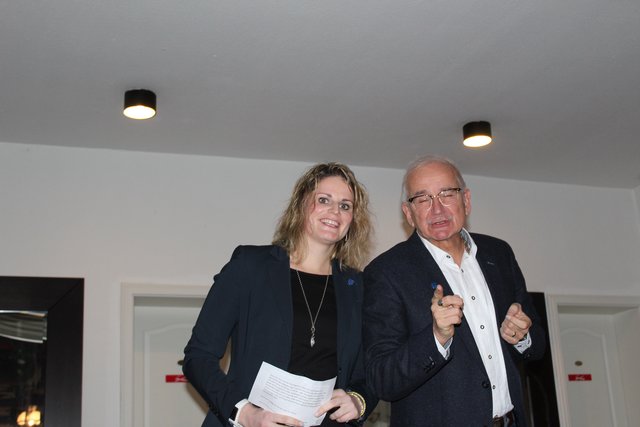 Die Geschäftsführerin Stefanie Teske mit dem BSV-Präsidenten Wolfgang Watzulik