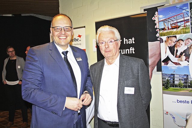 Nutzten die Chance zum Austausch gern: Erster Kreisrat Kai Uffelmann (li.) und Prof. Dr. Wolfgang Bauhofer, Geschäftsführer der Zukunftswerkstatt in Buchholz