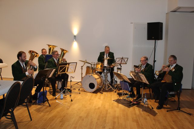 Eine Band sorgte für den passenden musikalischen Rahmen