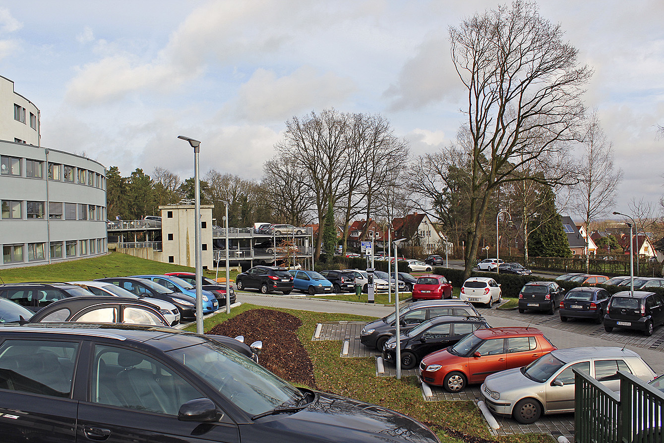 Auch mit Parkpalette und neuer Parkfläche fehlen 177 Stellplätze