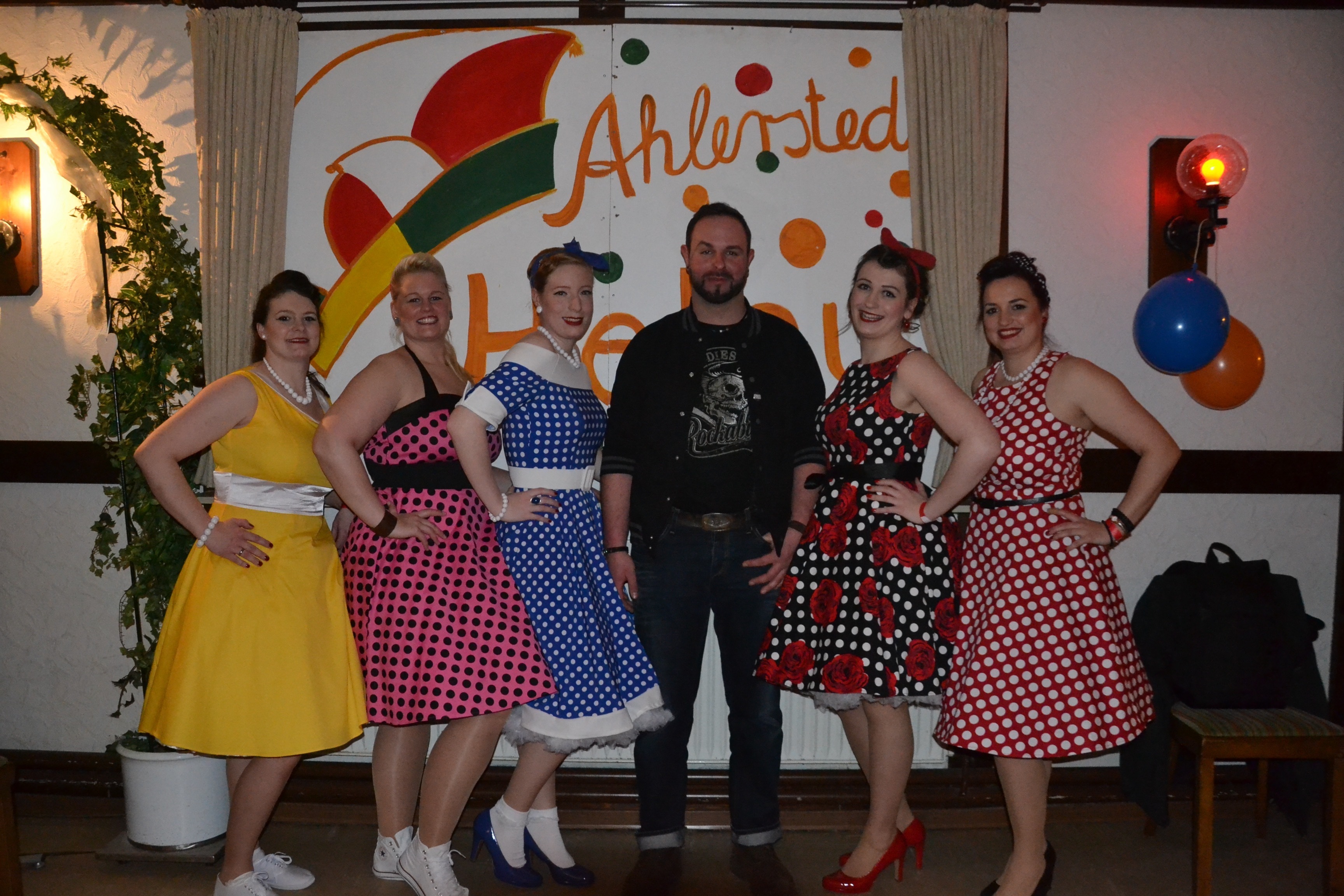 Die Ahlerstedter Rockabilly-Gruppe feiert jedes Jahr Karneval