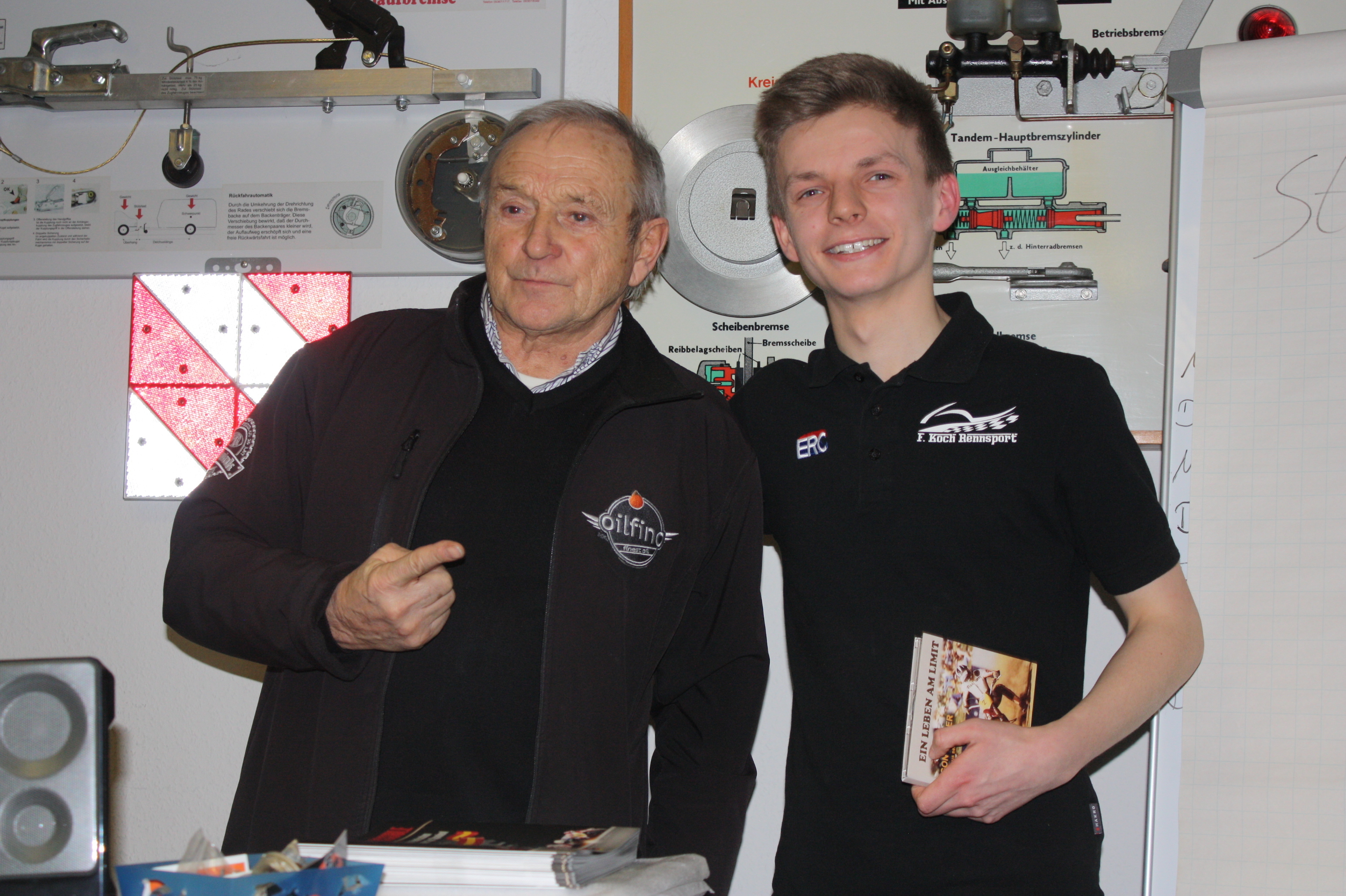 Zwei, die sich verstehen: Philipp Freitag (re.) und Speedway-Legende Egon Müller