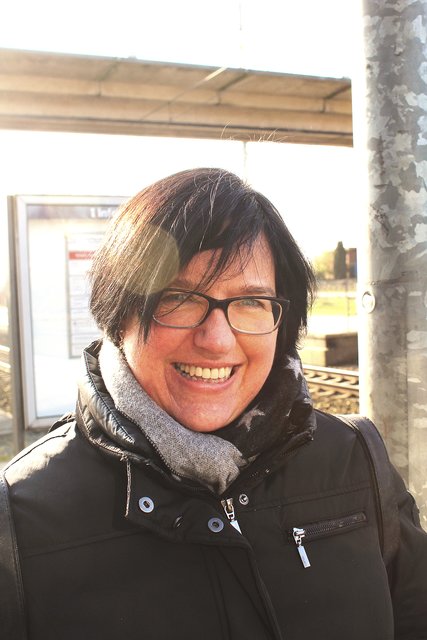 Angela Bakus, 49, aus Klecken: „Auf der Straße würde ich nicht fahren, das ist mir zu gefährlich mit den Lkw."