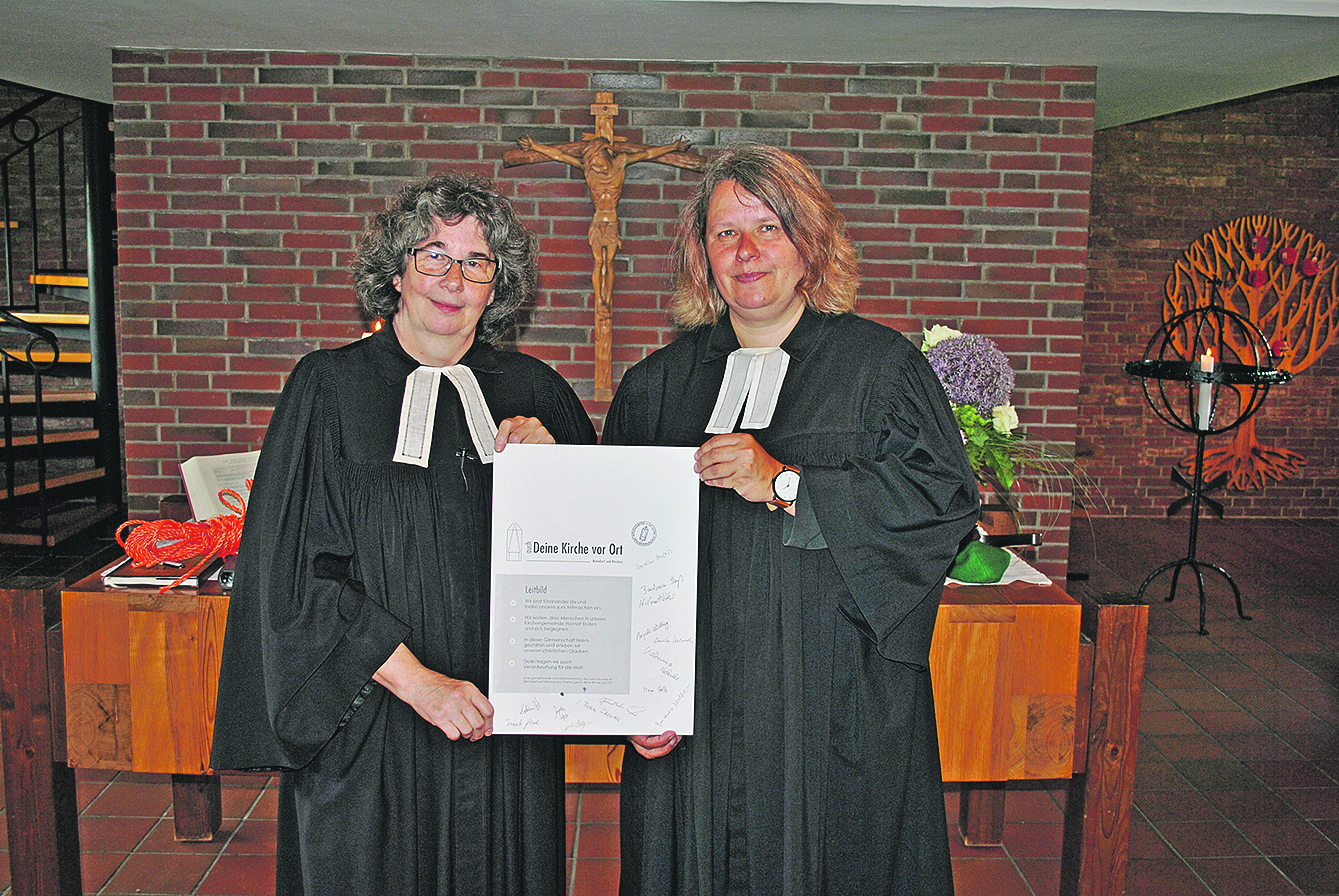 Wer unterstützt die Pastorinnen Dorothea
Blaffert (li.) und Katharina Behnke im neuen
gemeinsamen Kirchenvorstand?