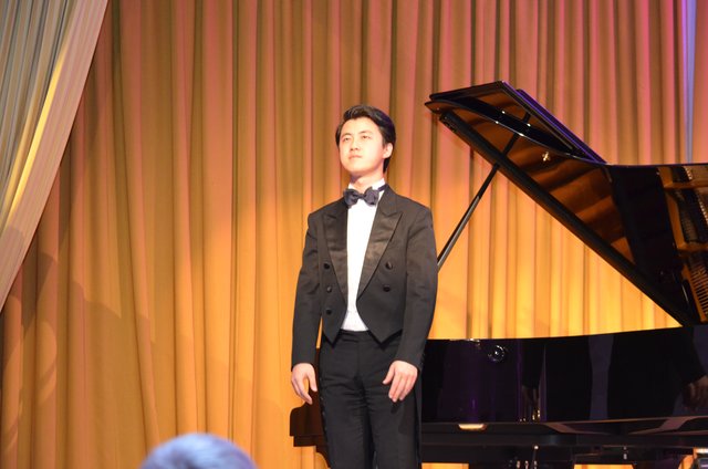 Pianist Haiou Zhang bedankte sich für den Beifall