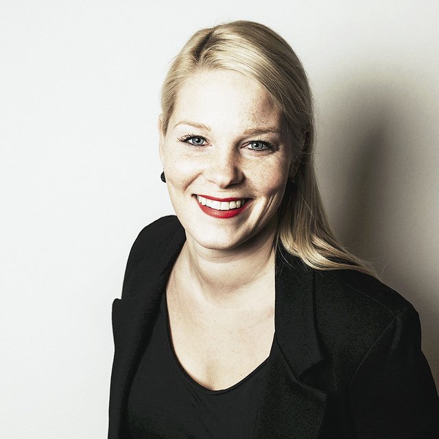 Anica Schmidt: Herrenspezialist, Steckfrisuren machen 
ihr aber auch „Laune“ | Foto: Katrin Stroz