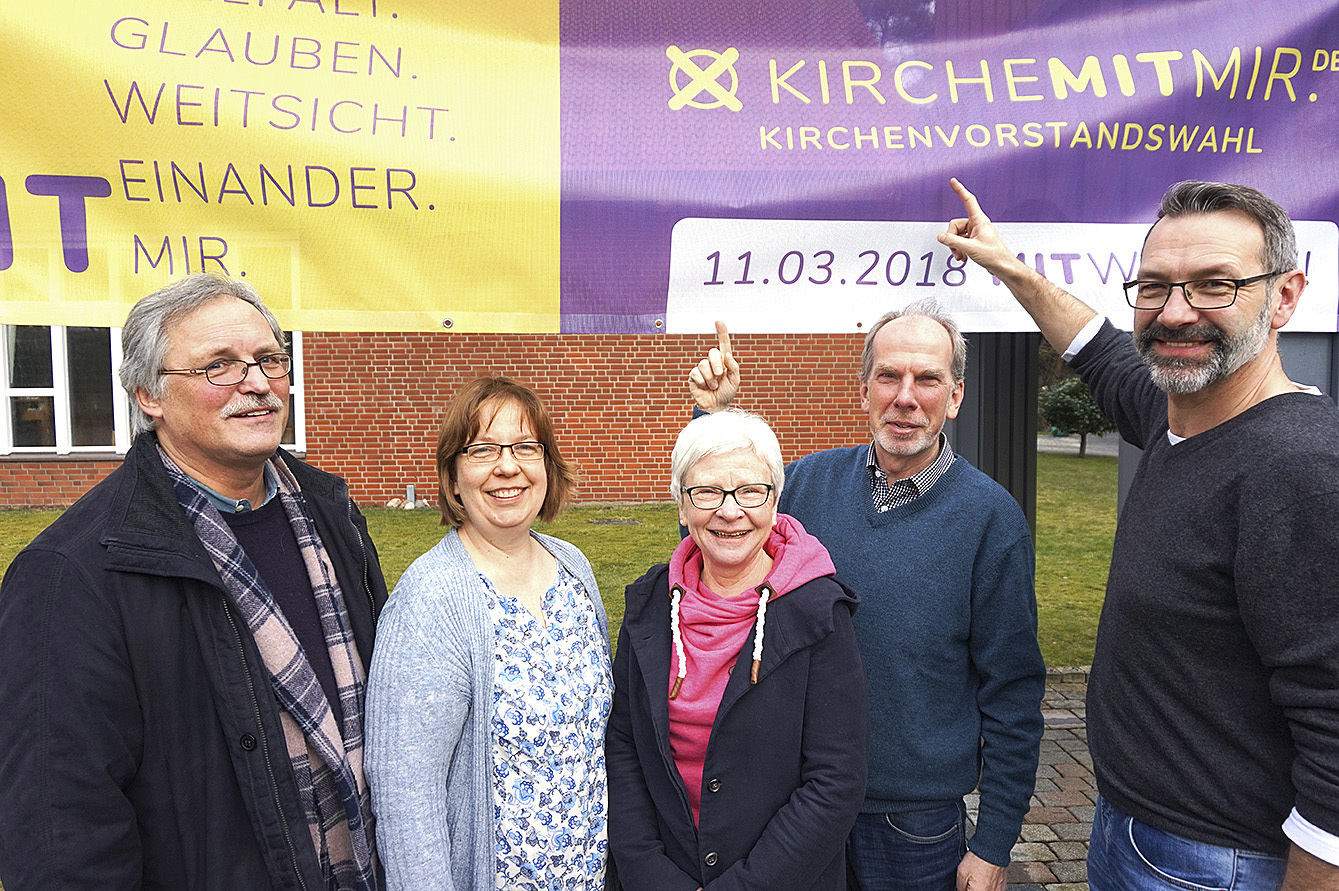 Werben für die Wahl: die Pastoren (v. li.) Matthias Geilen (Holm-Seppensen), Ulrike Seebo (Sprötze), Brigitte Bittermann, Andreas Kern (beide St. Paulus) und Jürgen P. Stahlhut (Kulturkirche St. Johannis)