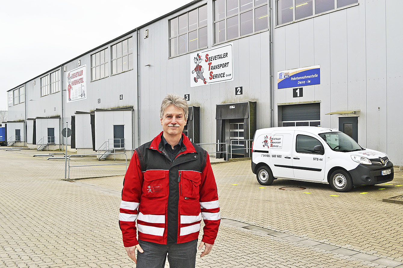 Detlev Dose von der Seevetaler Transport Service GmbH befürchtet, dass sich für ihn die Mautausgaben verdoppeln