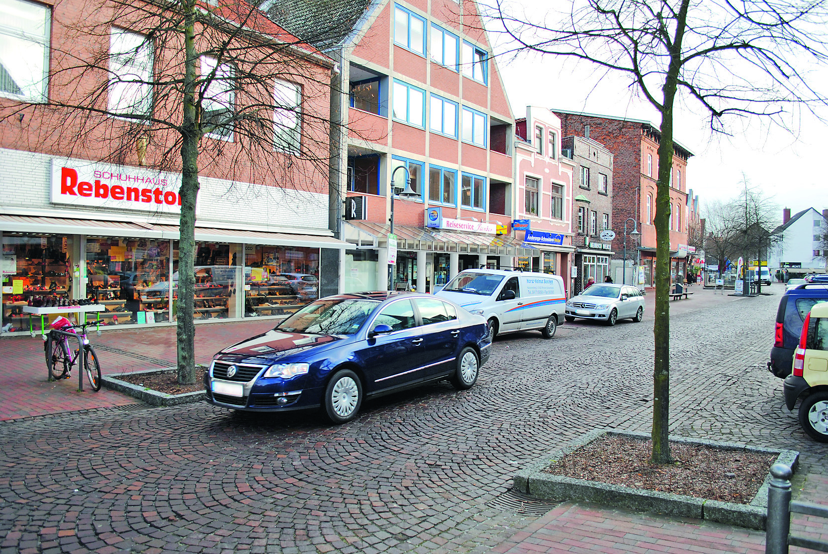 SPD und Gruppe Grüne/Linke wollen den Autoverkehr
aus der Marktstraße verbannen