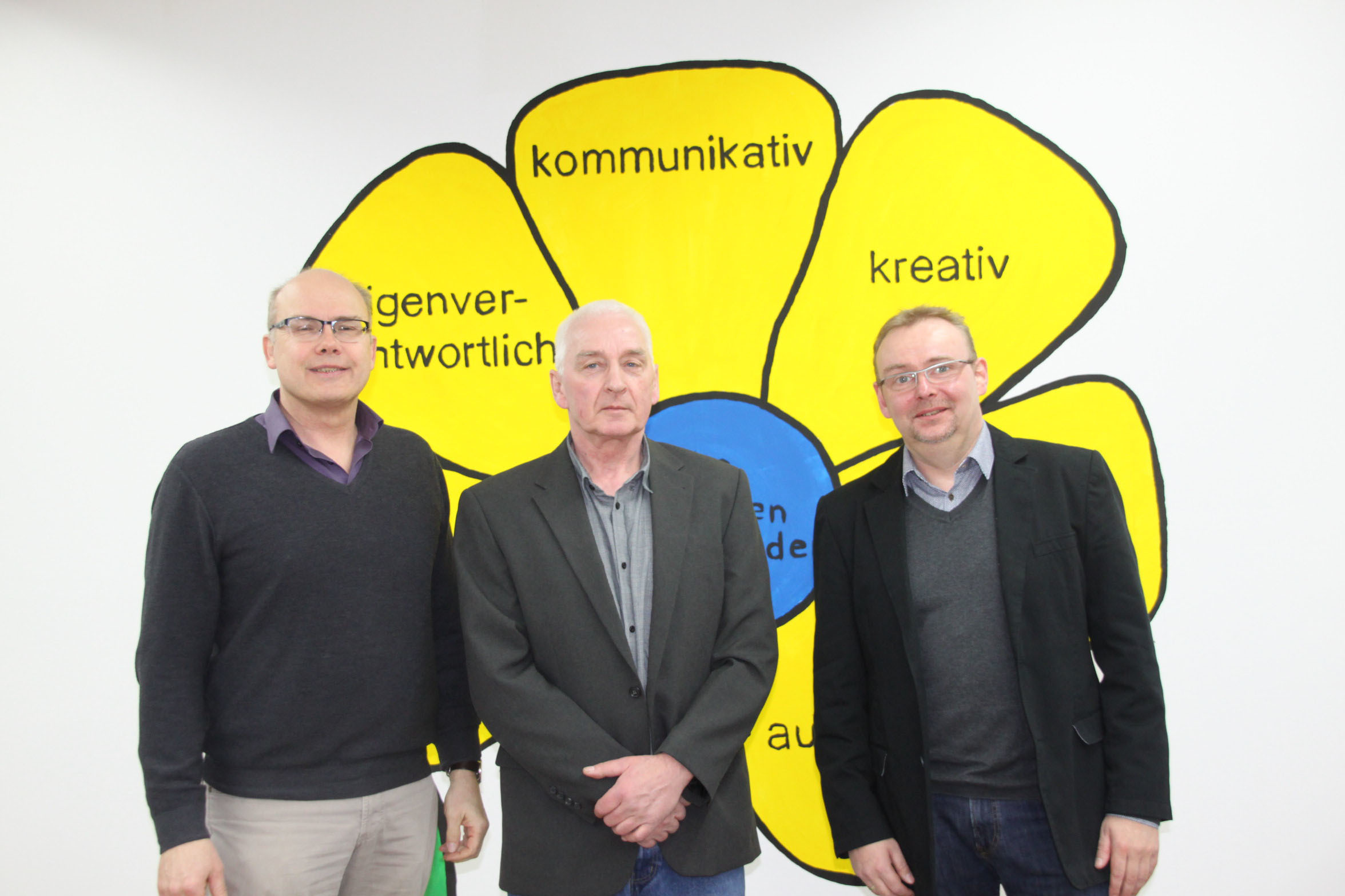 Hoffen auf viele Ausstellungsbesucher (v. li.): Pastor Volker Dieterich-Domröse, ZIT-Leiter Holger Voss und der Regionalleiter der Eingliederungshilfe Andreas Hohnhorst