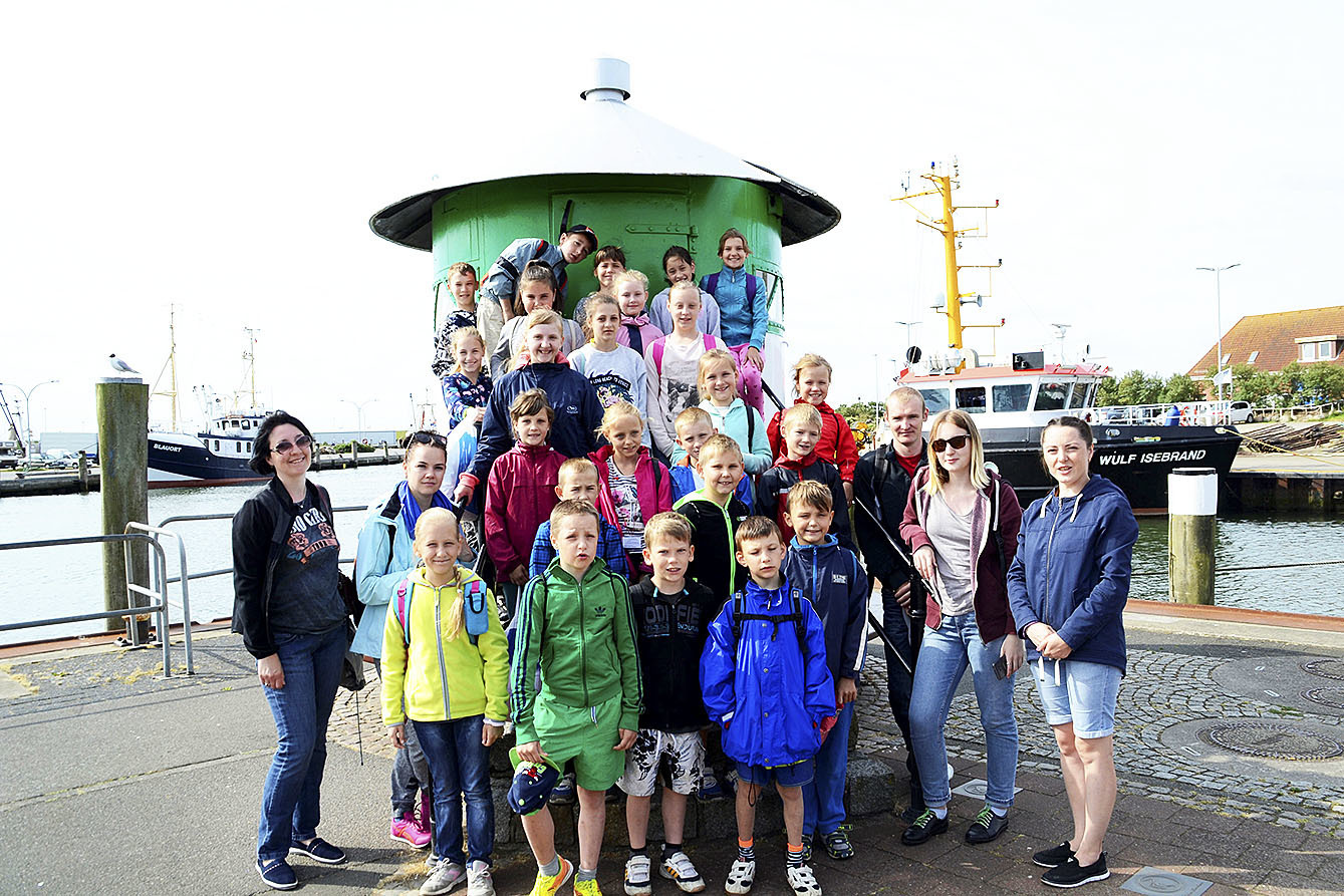 Bei ihrem einwöchigen Aufenthalt in Büsum - wie hier bei einem früheren Besuch einer Gruppe - "tanken" die Tschernobylkinder jodhaltige Luft
