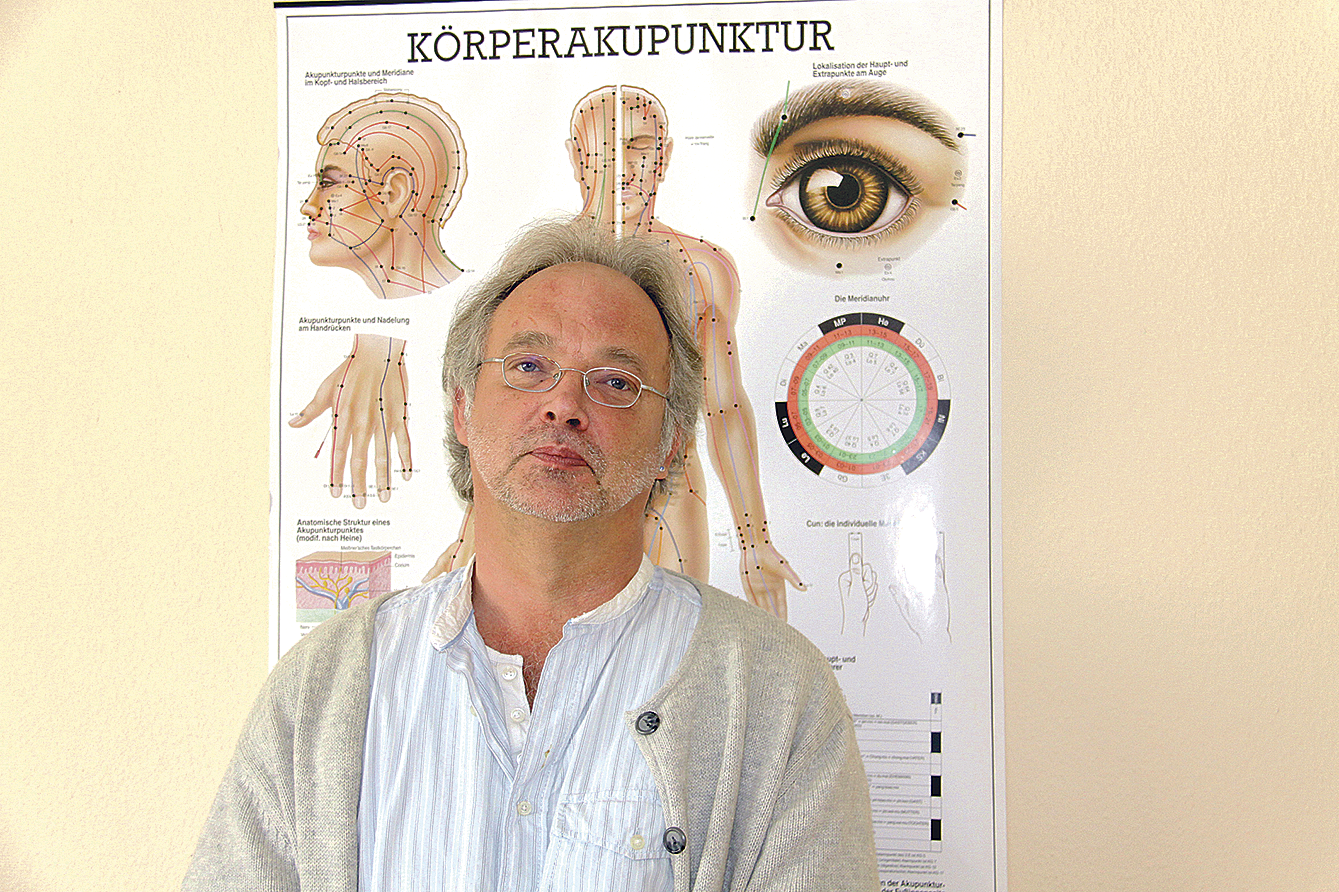 Heilpraktiker Holger Duplinskis hat zehn Jahre lang die Traditionelle Chinesische Medizin (TCM) studiert