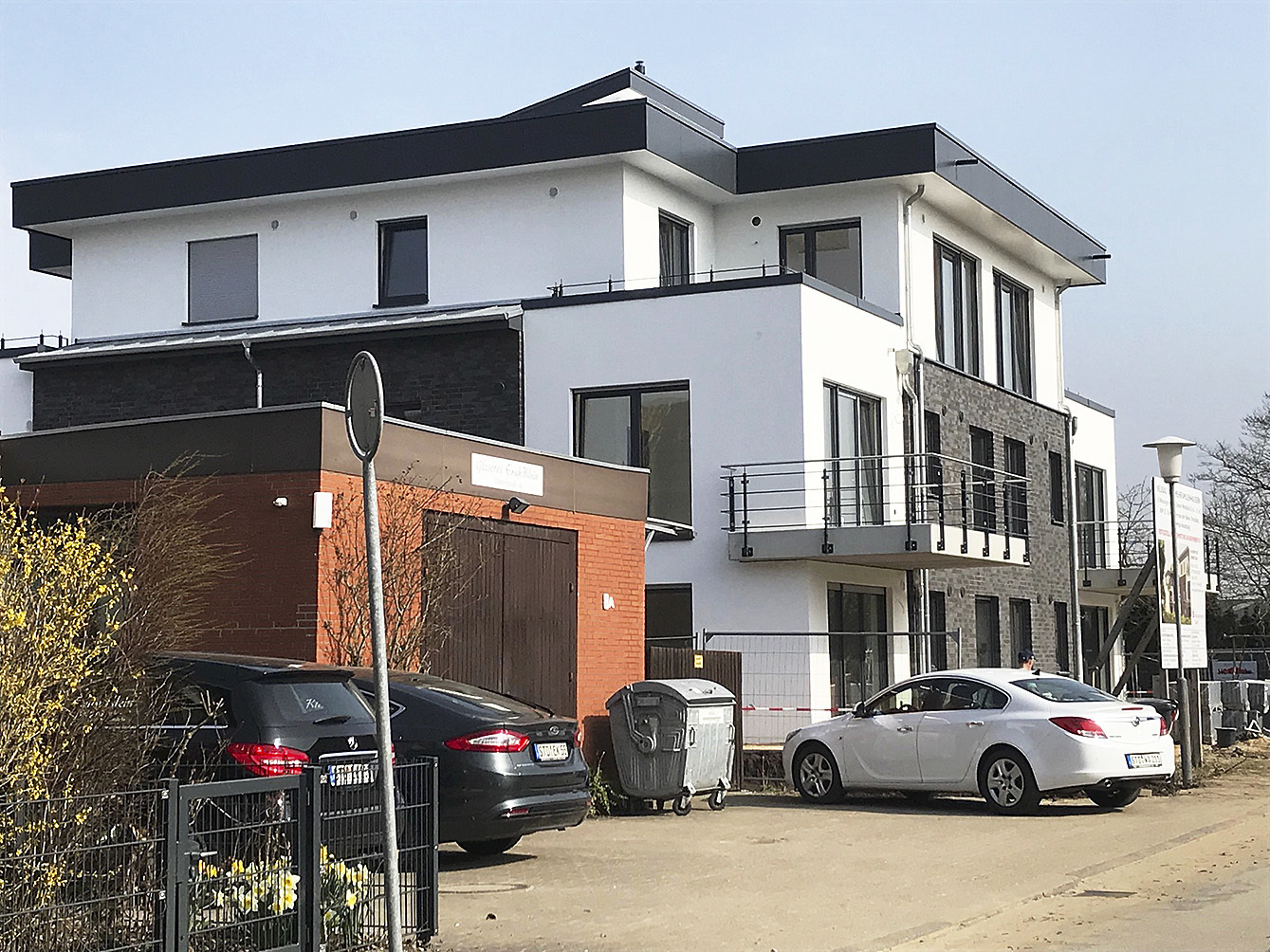 In Nachbarschaft zum Wetternviertel entstehen derzeit zwei große Mehrfamilienhäuser Fotos: bc