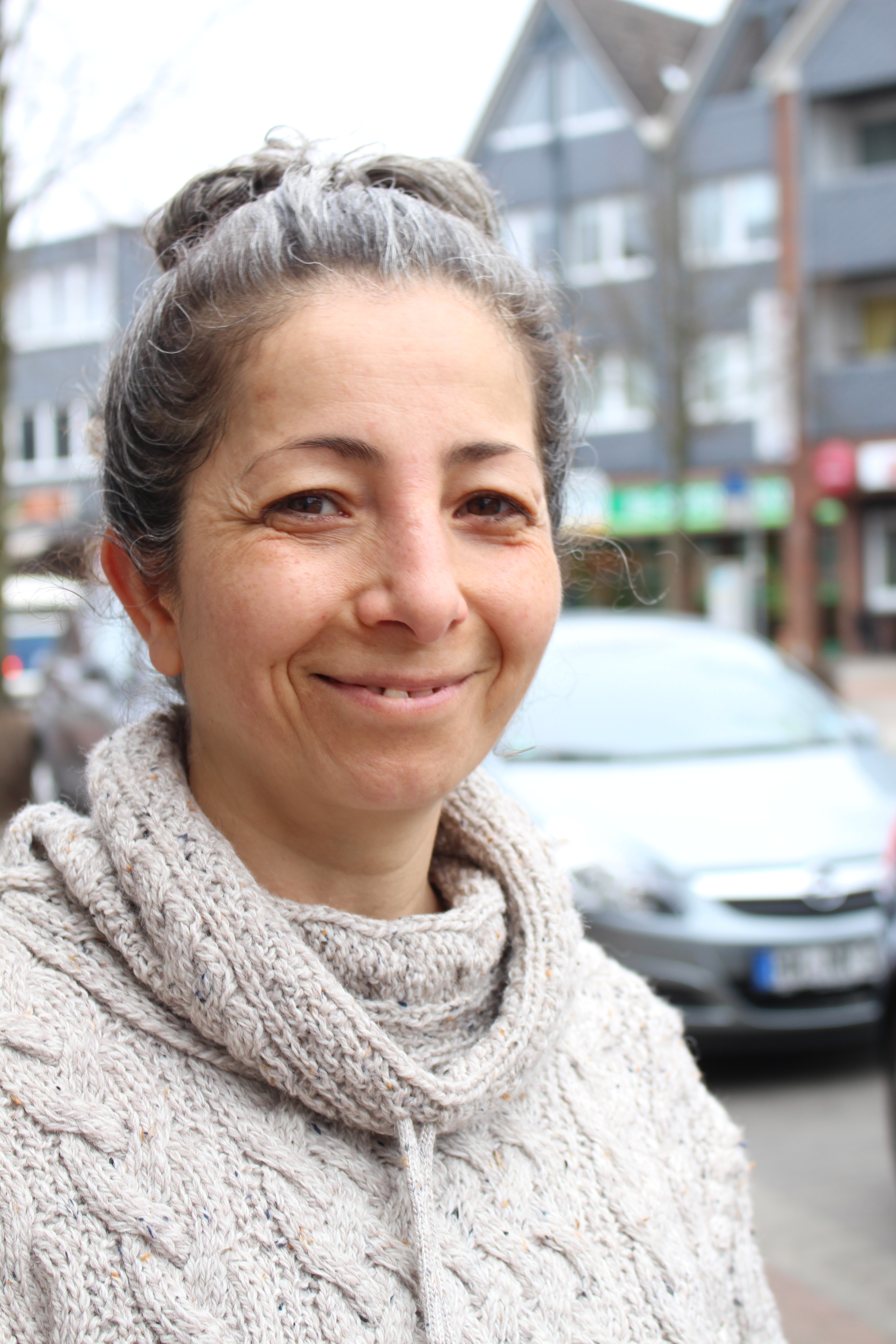 Mehtap Bathel hofft, dass sich Zeugen den Unfalls melden