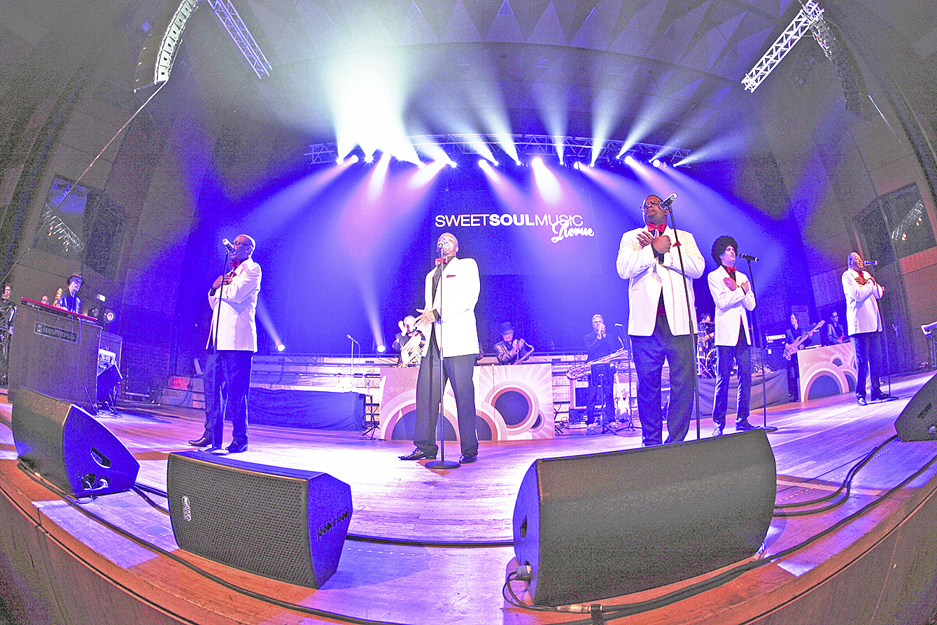 Die "Sweet Soul Music Revue" ist eine
der "echten Perlen" des Aboprogramms im Stadeum