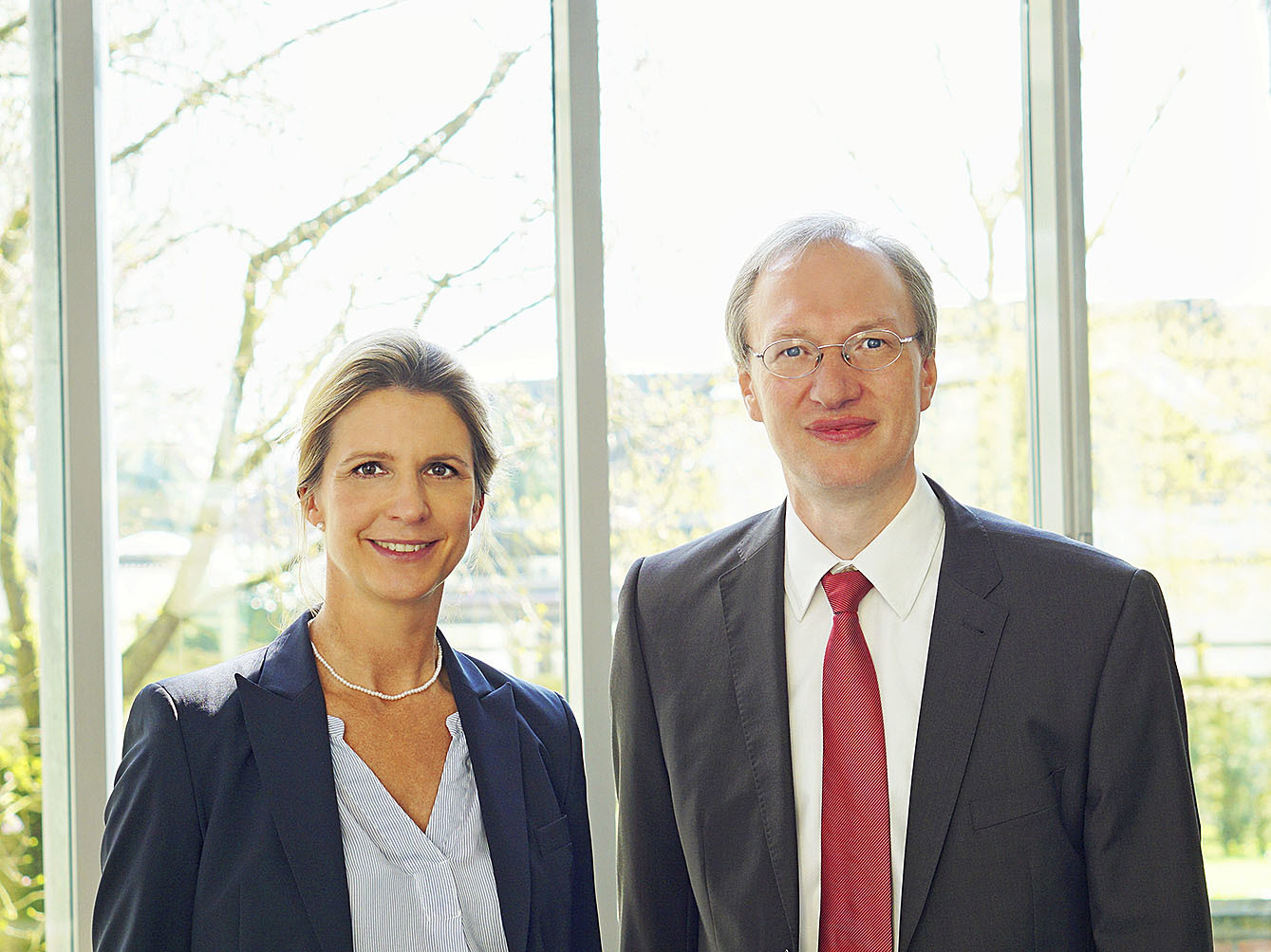Amtsgerichtsdirektorin Dr. Astrid Hillebrenner mit ihrem neuen Stellvertreter Dr. Christian Gude