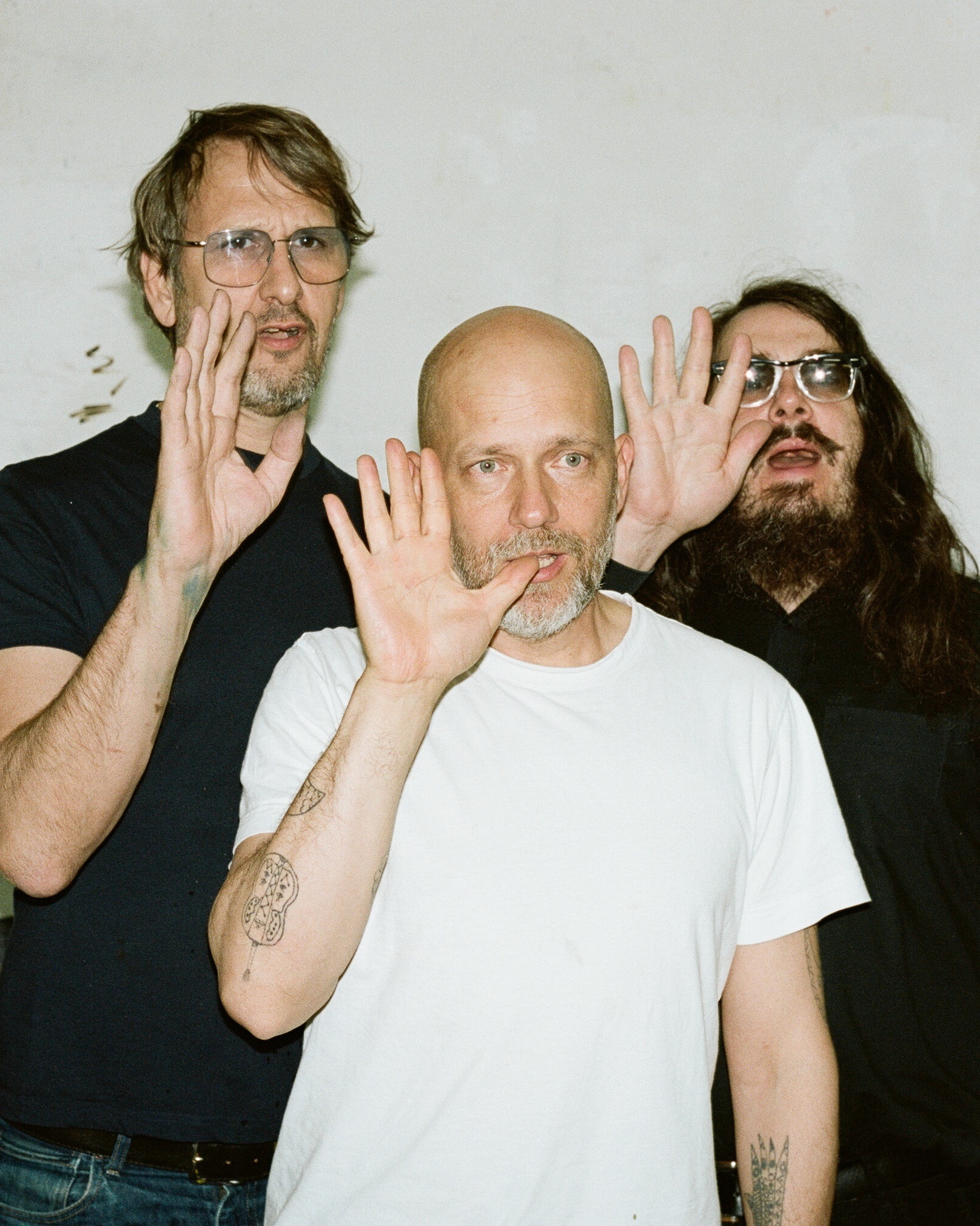Daniel Richter (v. li.), Tal R und Jonathan Meese