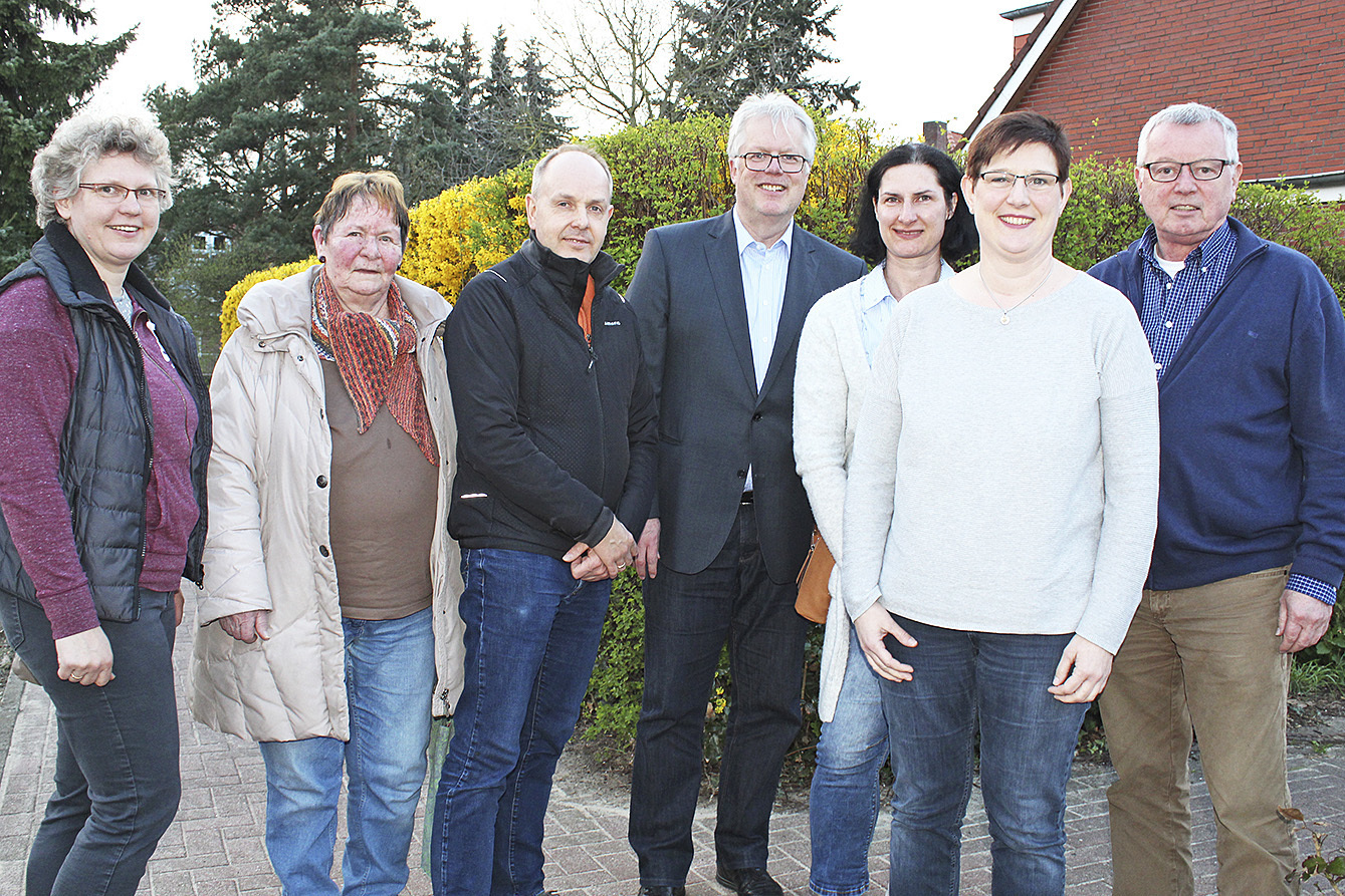Hoffen auf mehr Engagement: Silja Köpke (v. li.), Ingrid Dinter, Dirk Köpcke, Michael Eble, Sandra Gawehn, Sabine Martens und Gerd Hubert