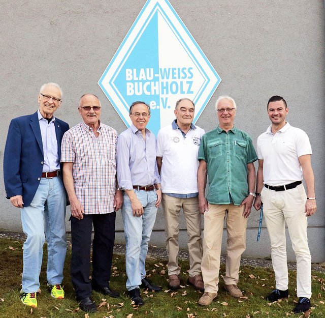Der alte und neue Vorstand: (v. li.) Arno Reglitzky, Werner Gandy, Wilfried Geiger, Gert Berk,
Dr. Hans-Hermann Damlos und Geschäftsführer Stefan Weihrauch
