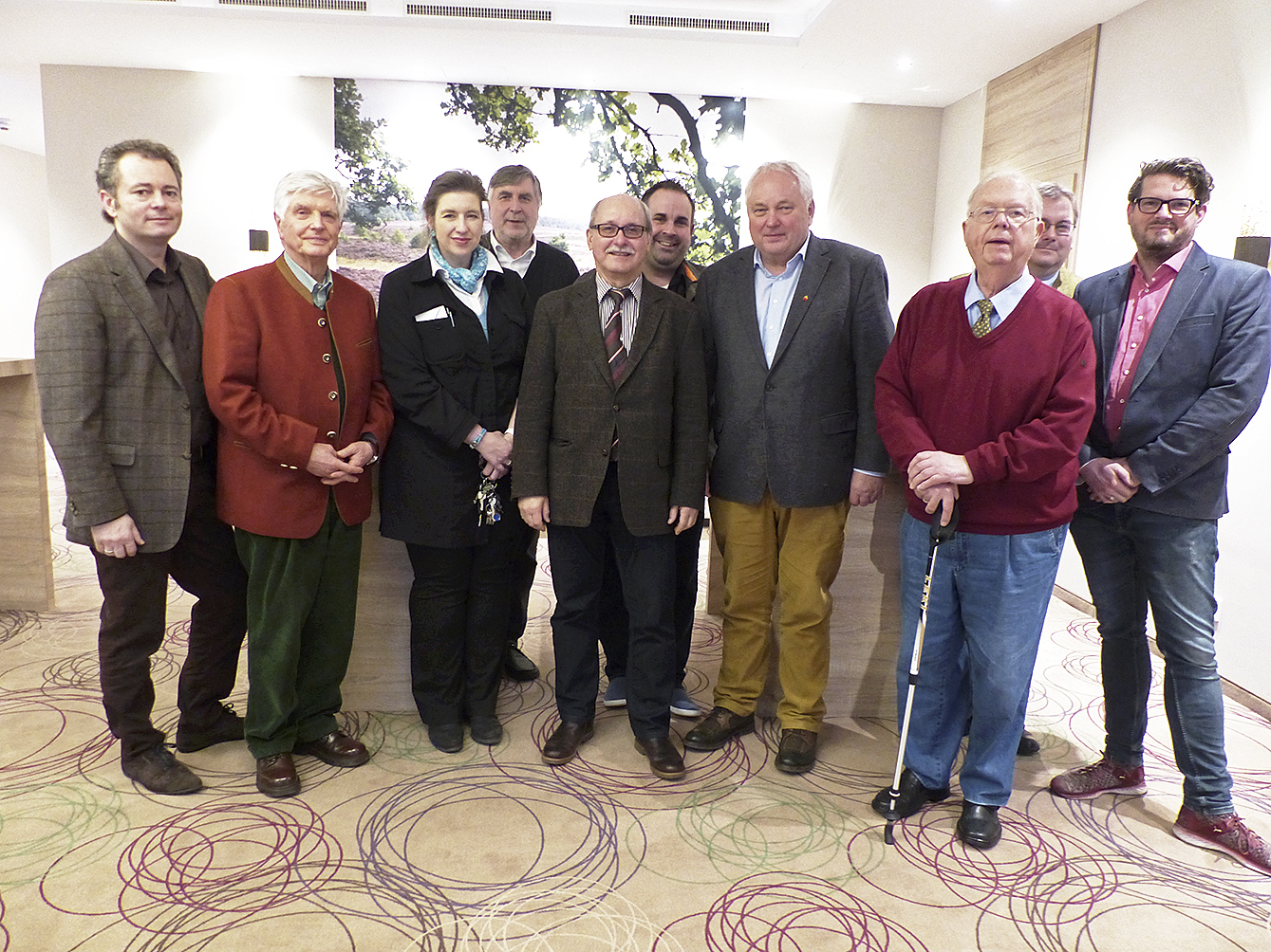 Die Jury steht fest (v. li.): Stephan Schrader, Rainer Östlind, Ilona Johannsen, Gerhard Schierhorn, Rainer Böttcher, Jan Bauer, Heiner Schönecke, Jürgen A. Schulz, Klaus Schulz und Ekkehard Brüggemann