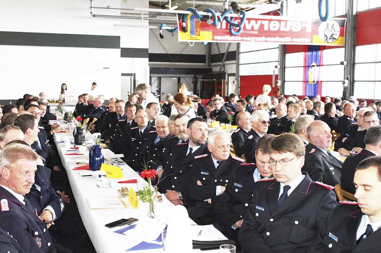Der Kreisfeuerwehrverbandstag in Wiepenkathen war sehr gut besucht