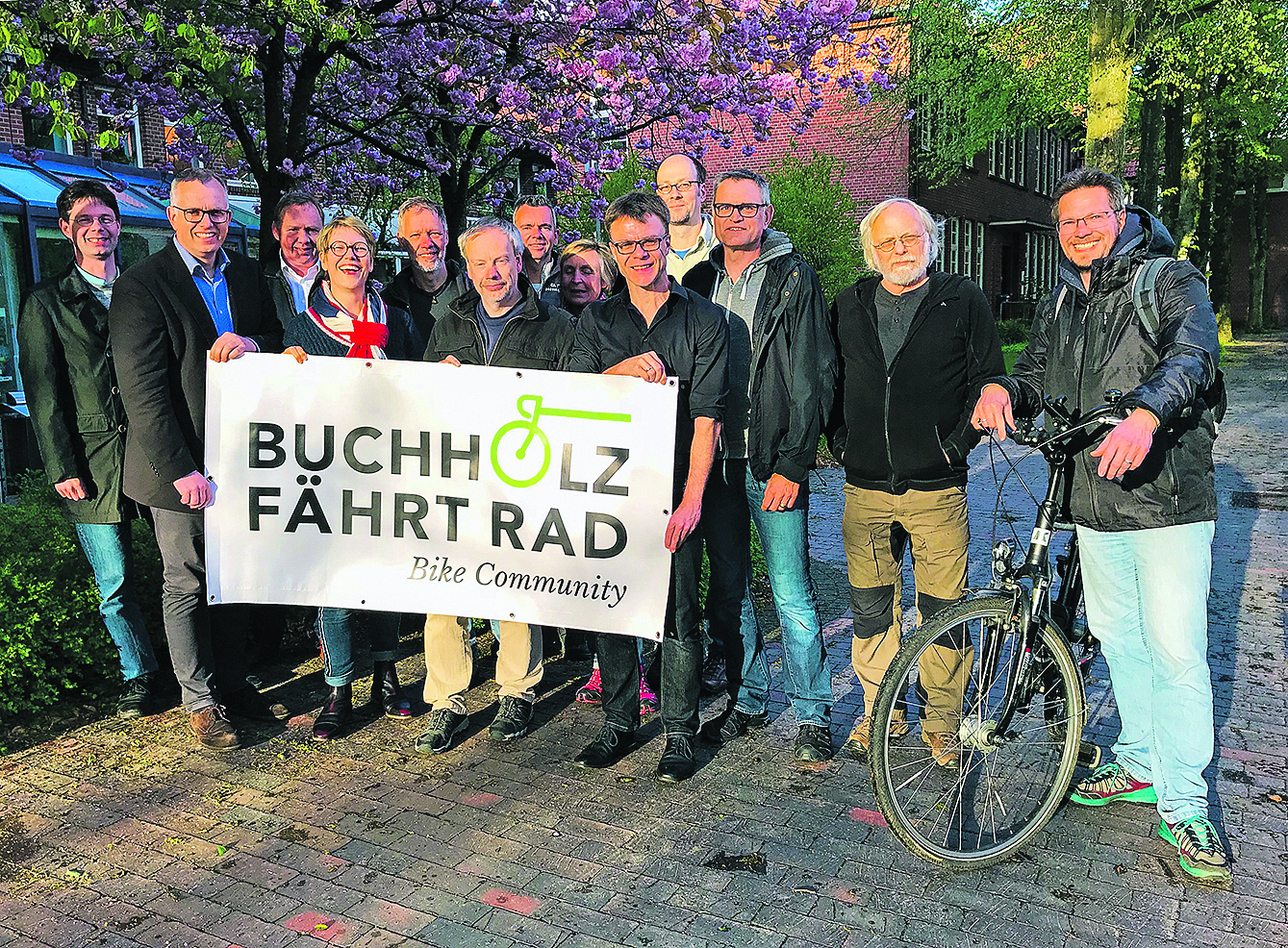 Machen als Verein weiter: Vorsitzender Peter Eckhoff (2. v. li.) und seine Mitstreiter
von "Buchholz fährt Rad"