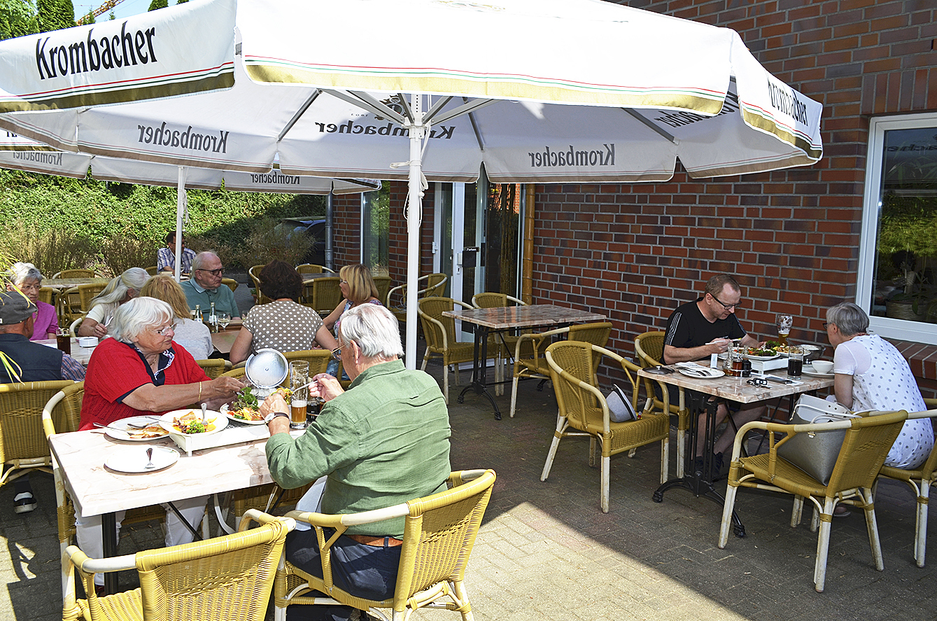 Die Gartenterrasse ist der den Gästen sehr beliebt