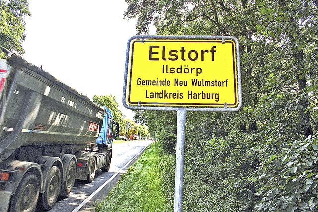 Vor allem die vielen Lkw machen den Elstorfern zu schaffen | Foto: archiv