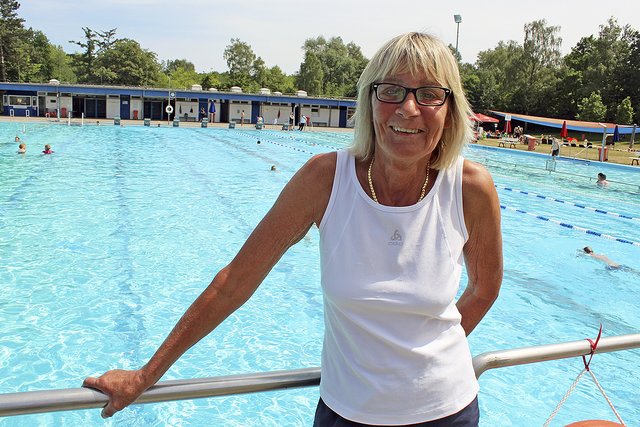 Nach 41 Jahren kehrt Claudia Brodda dem Buxtehuder Schwimmbetrieb den Rücken und tritt ihren wohlverdienten Ruhestand an