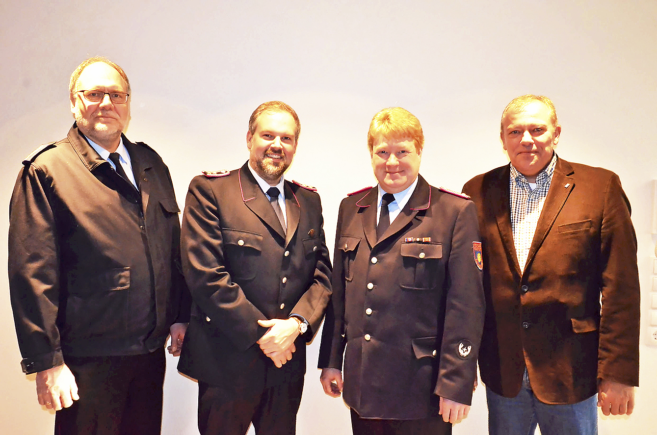 Gratulation zur Wahl (v. li.): Sven Wolkau, Tore Larsen, Jörn Petersen und Hermann Pott