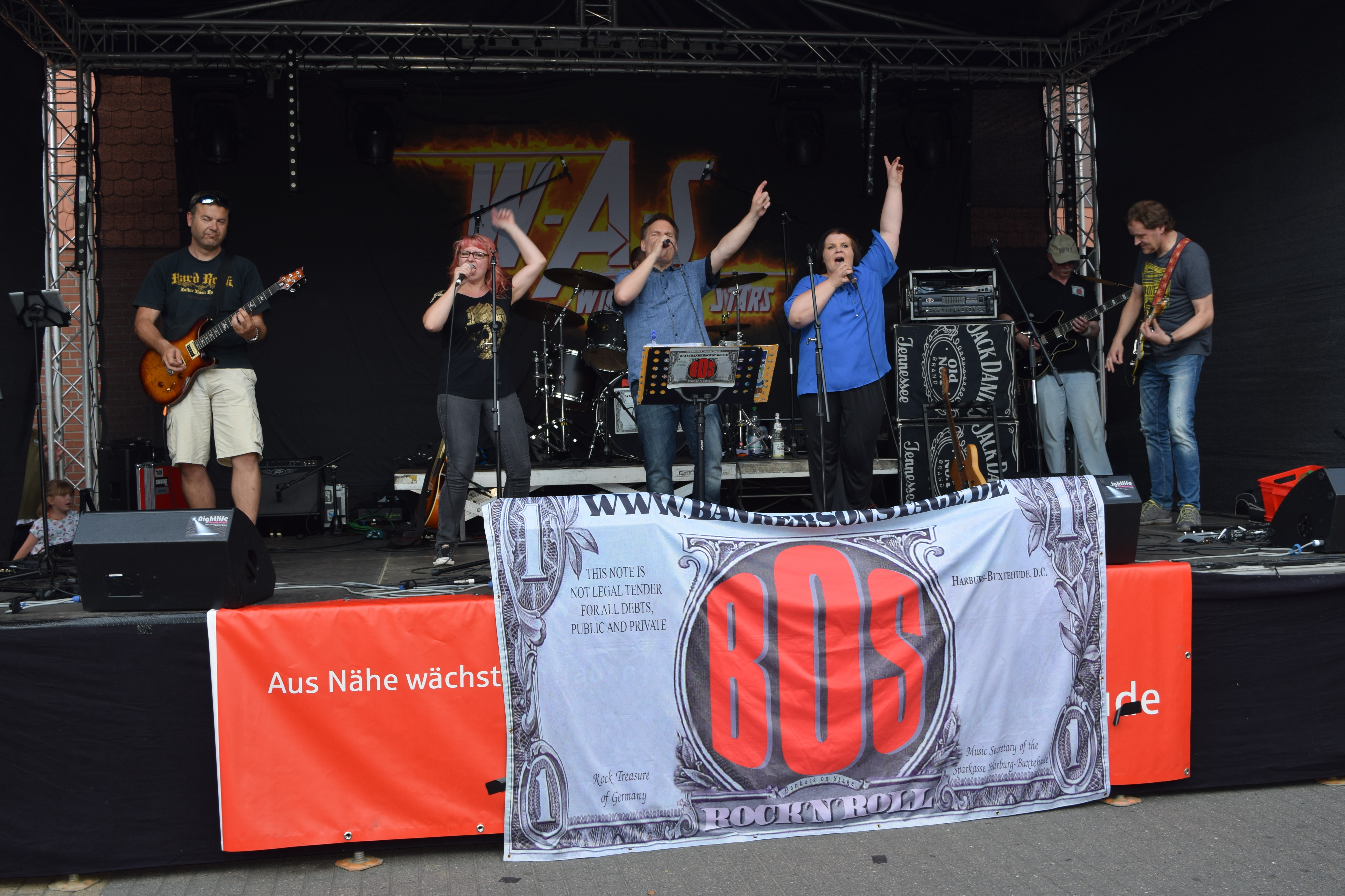 "BOS": Die "Bankers on Stage", sorgten beim Bikertreff Klimperkasten für gute Laune