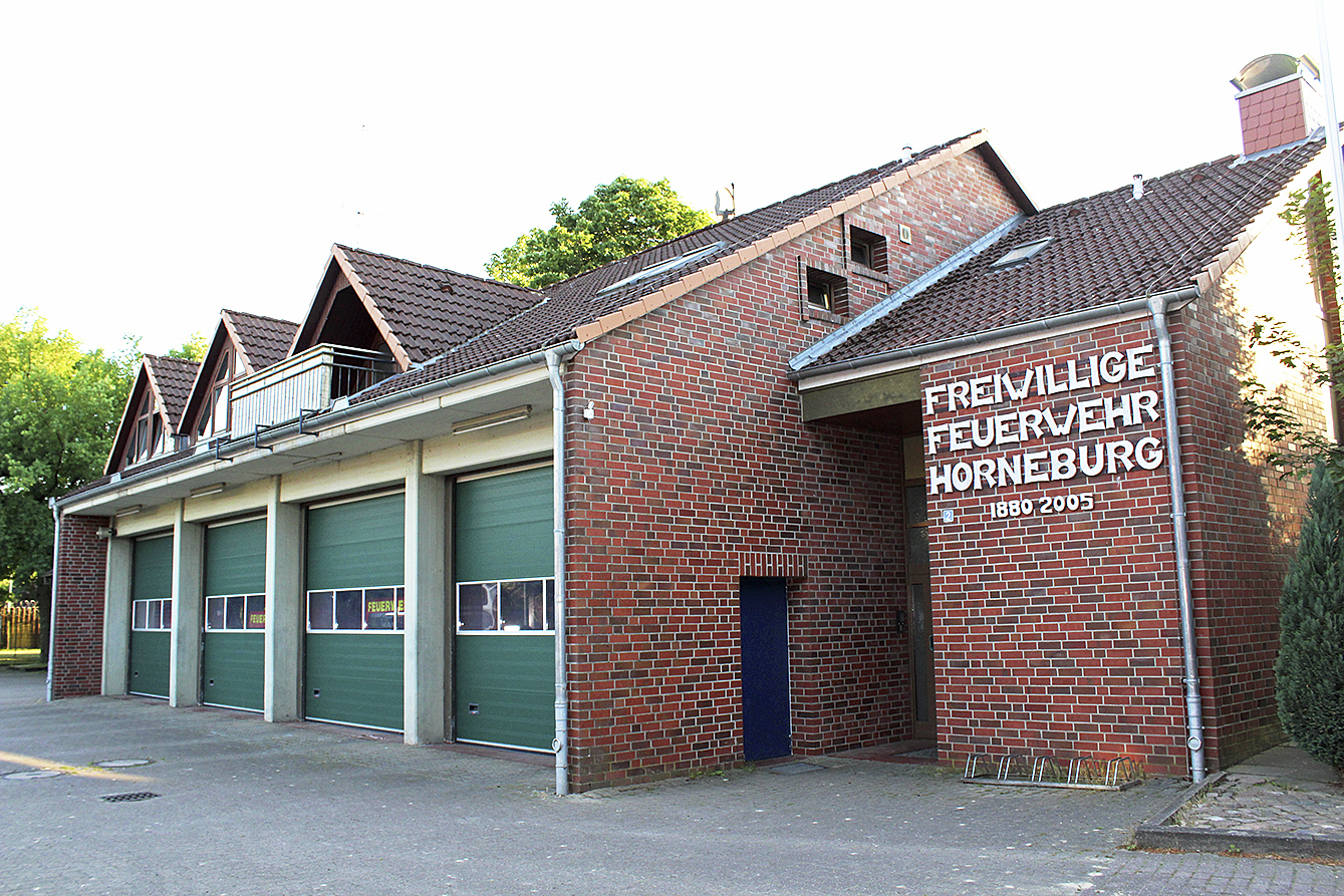 Der historische Feuerwehr-standort in der Horneburger Ortsmitte soll aufgegeben
werden