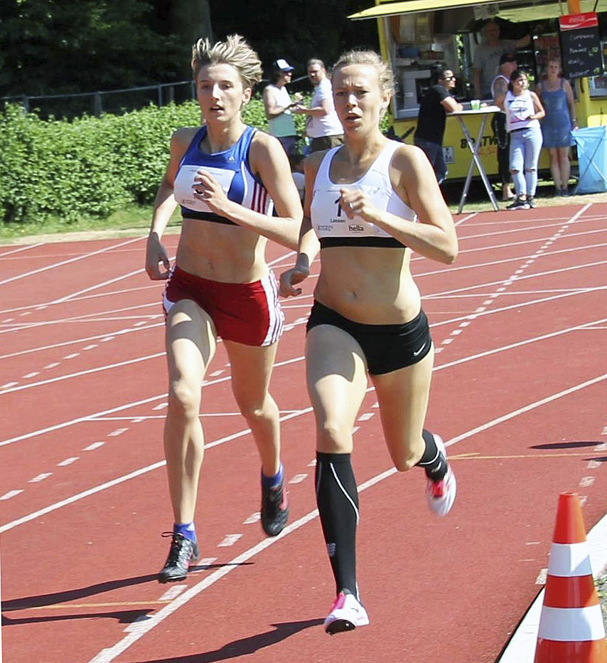 Kim Lüllau (li.) hat Kim Lassen eingeholt