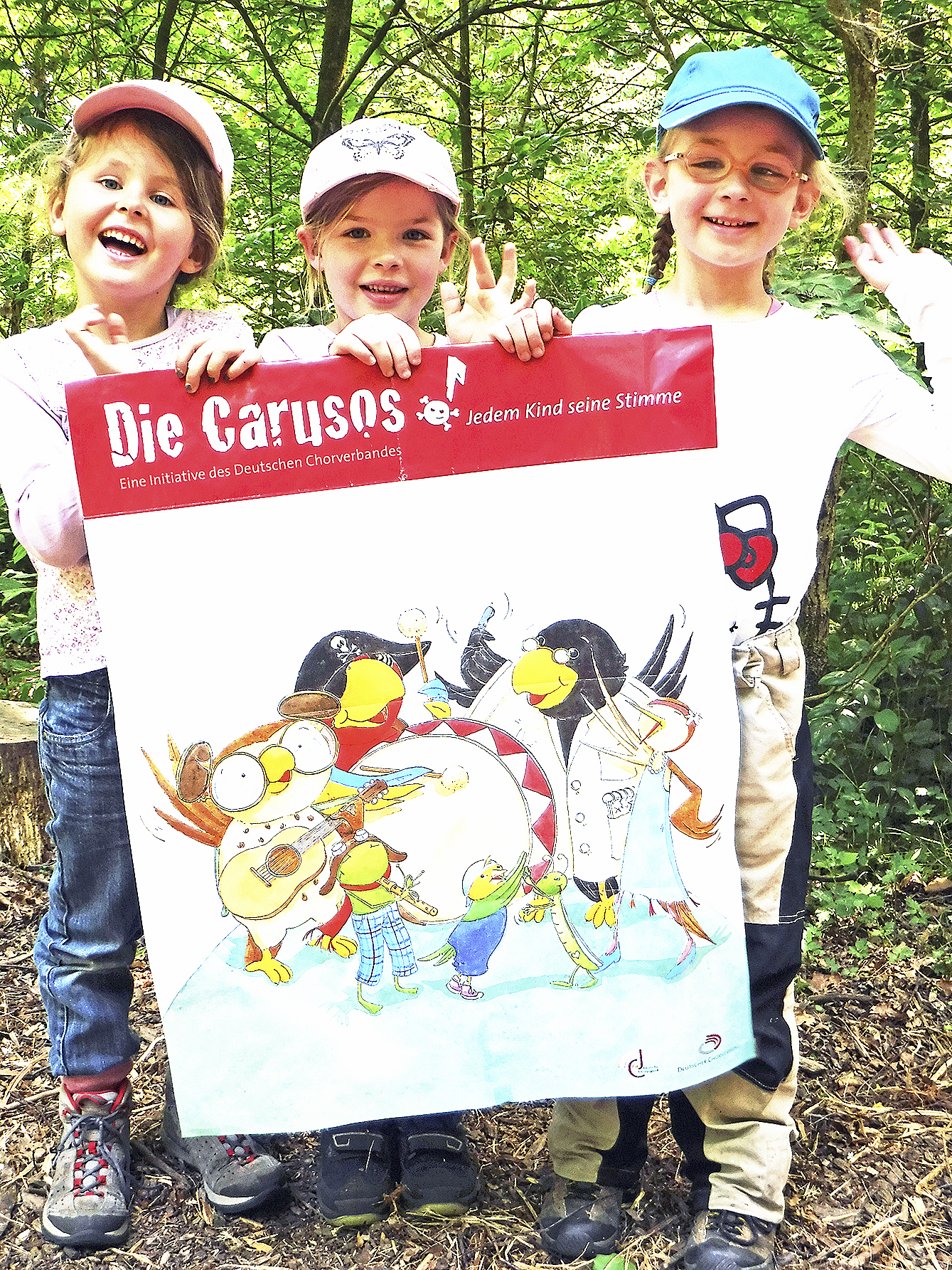 Stolze "Waldlinge": Die Kinder des Waldkindergartens
freuen sich über die Auszeichnung