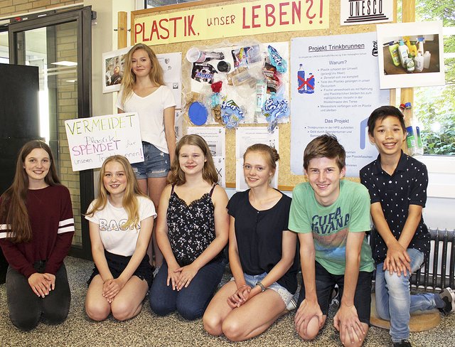Sie haben Plastikprodukten den Kampf angesagt: Sofie Glauß (v. li.), Paula Maaß, Pia Fichtner, Anna Wischnewski, Svewa Rehder, Lennart Klein und Elias Jenicke