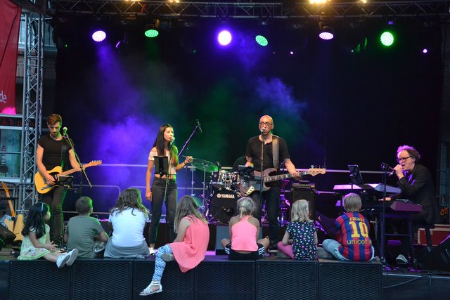 Die Band "Caramel Club" | Foto: Saskia Corleis