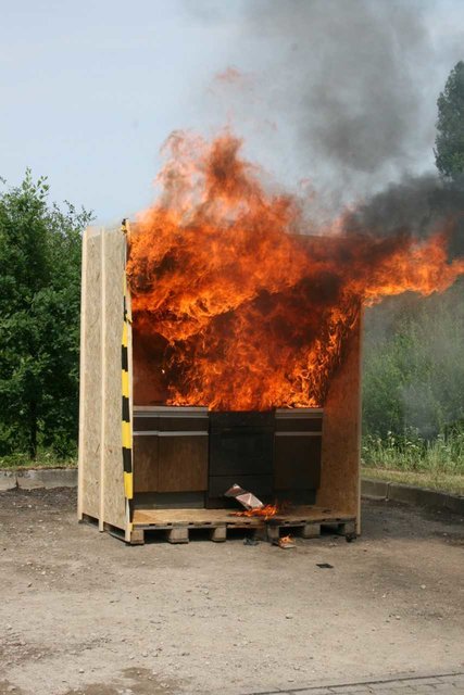 Auch ein Küchenbrand wurde simuliert | Foto: Gerrit Peters