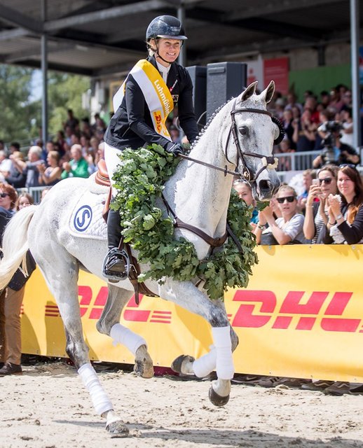 Jonelle Price aus Neuseeland gewann mit Faerie Dianimo die Vier-Sterne-Prüfung | Foto: Thomas Ix