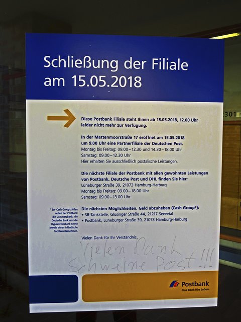Ein Unbekannter hat auf dem Aushang
seinen Unmut zum Ausdruck gebracht