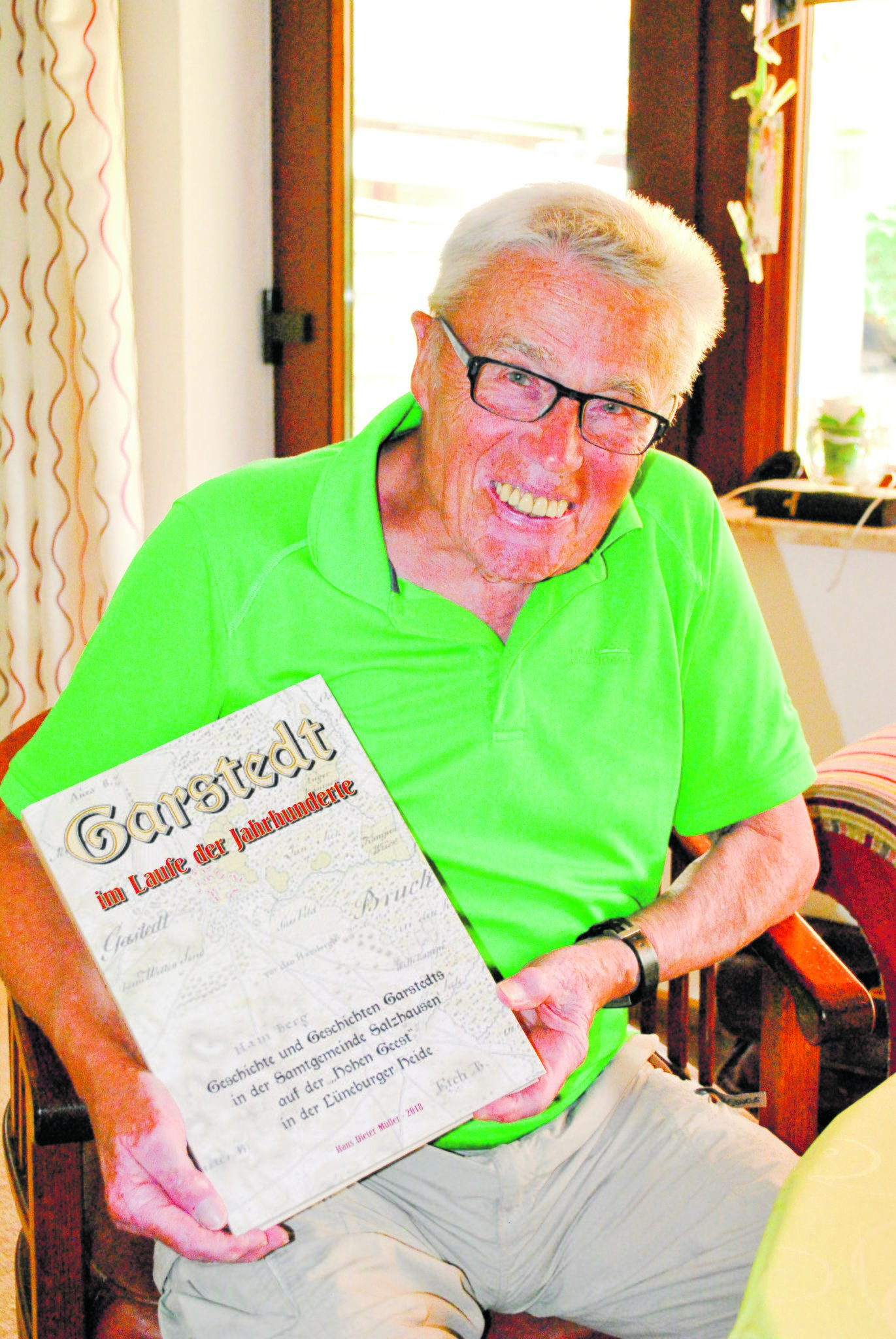 Hans Dieter Müller bringt 400-Seiten-Chronik über seine Heimatgemeinde ...