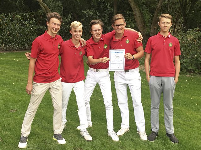Starke Golfer (v. li.): Alexander Borchert,
Frederik Clement, Hugo Kopsch,
Maximilian Tieves und Benno Kopsch