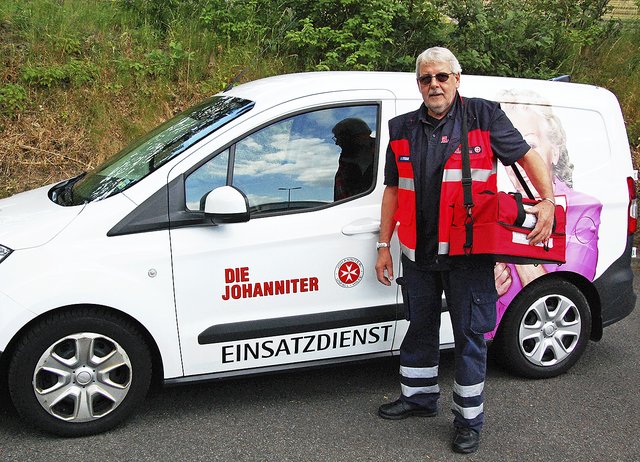 Dieter Steege ist für den Hausnotrufdienst unterwegs