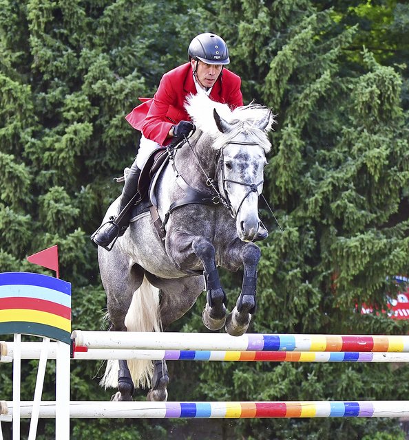 Frank Martin (RV Wörme) gewann auf "Cedrik" das S-Springen im Stechen | Foto: Werth