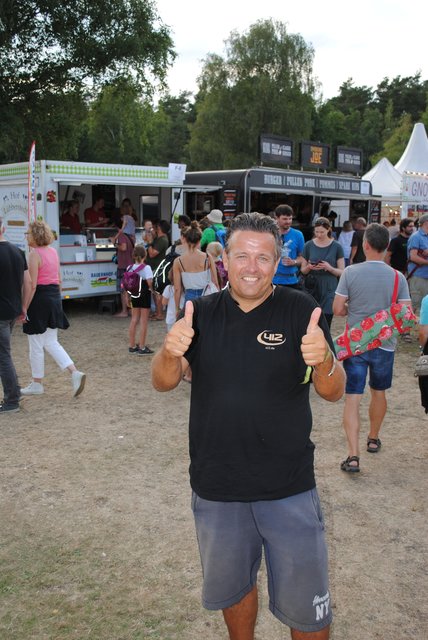 Daumen hoch für das Food-Angebot: Catering-Chef Matthias Graf
