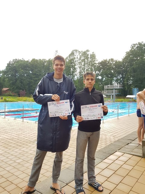 Absolvierten bei den Männern mit die längsten Strecken: Philipp Tenbrink (li.) und Sven Behrend aus Salzhausen | Foto: Hamza Dakir