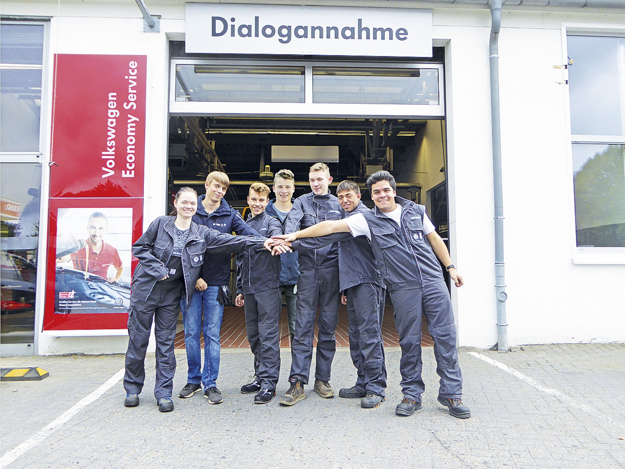 Kuhn Witte Buchholz Lüneburger Straße Buchholz In Der Nordheide "Autohaus Kuhn+Witte": Auszubildende wurden begrüßt - Buchholz