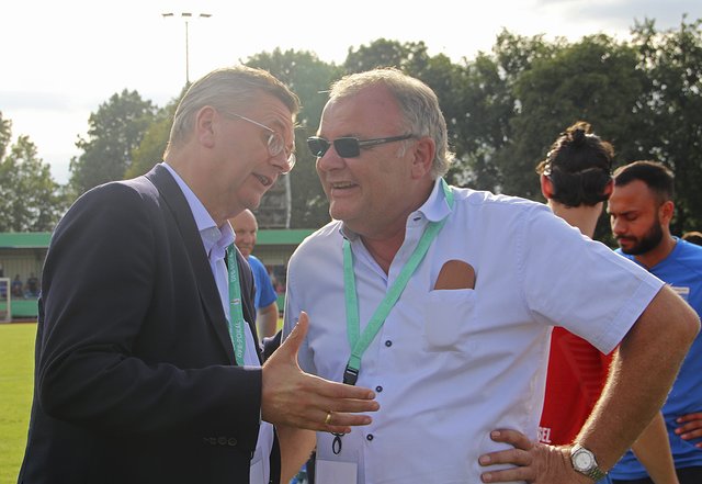 Zwei Präsidenten im Gespräch:  Reinhard Grindel und Rigo Gooßen