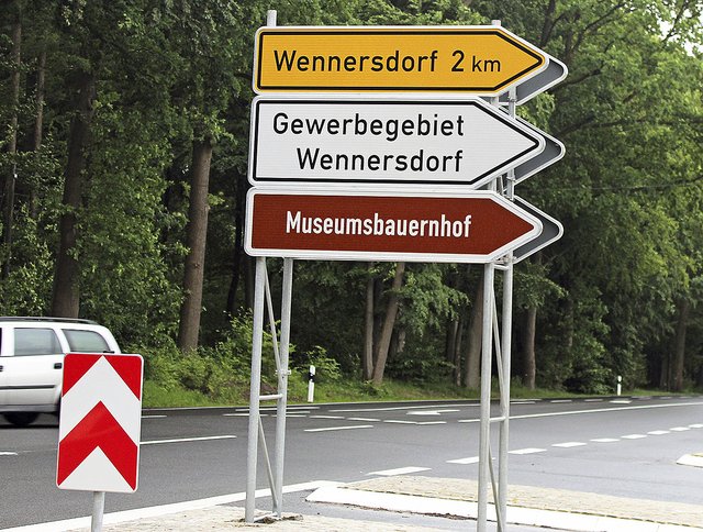Es ist ein Kreuz mit dem -torf und -dorf. Im vergangenen Jahr wurde aus Wennerstorf ein "Wennersdorf"