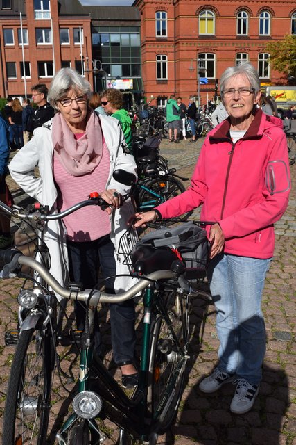 Inge Quandel (re.) und Ute Benndorf aus Winsen hatten stolze 26 Kilometer in den Beinen